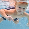 Thumb to teach a child to swim2