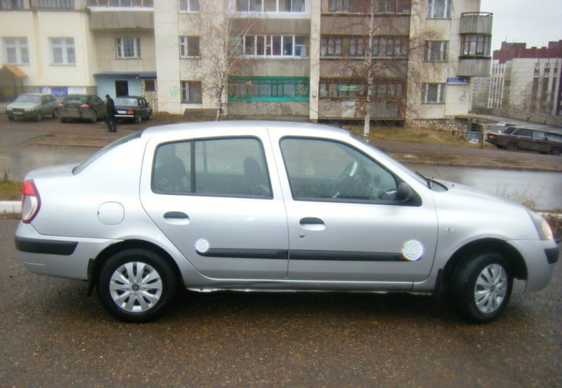 Рено симбол 2006 года. Рено Симбол 2006г. Renault symbol 2006. Рено символ 2006.