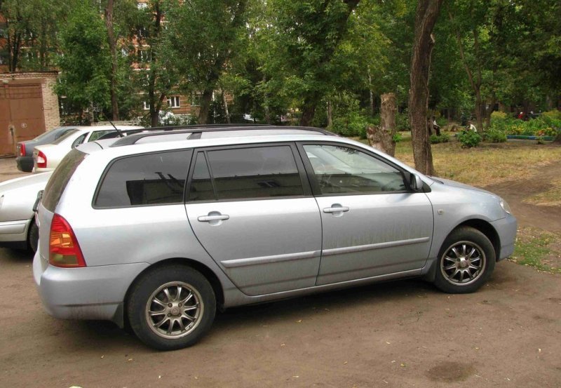 Авто универсалы с пробегом. Toyota универсал 2005. Toyota Corolla 2005 универсал. Тойота Королла 2005 универсал. Королла универсал 2005.