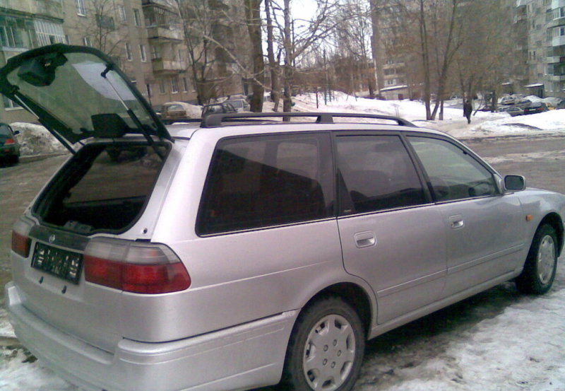 ниссан авенир 1998