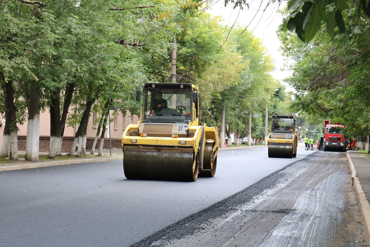 Укладка асфальта фото