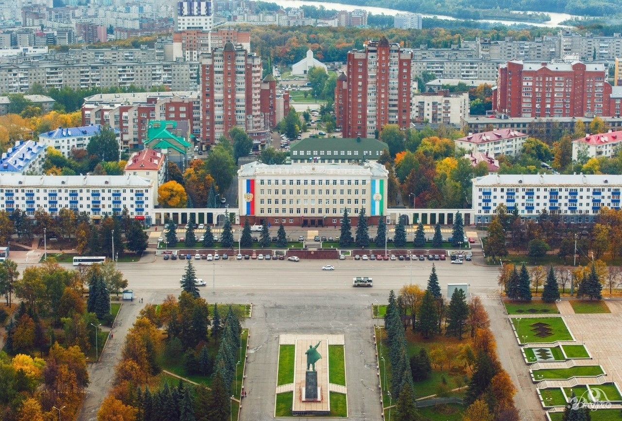 Парк Гафури площадь Ленина